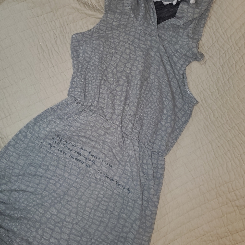 HOST PICK EUC Jurassic World Dress sz. XL 14-16